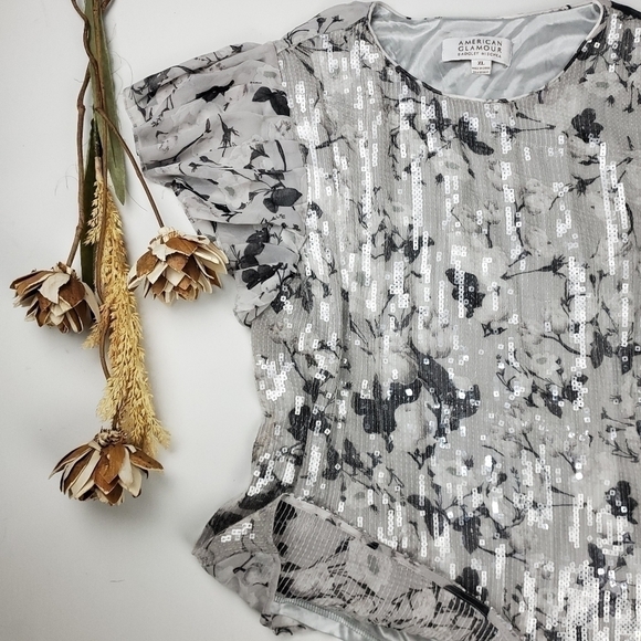 🔴 Badgley Mischka Sequined Grey Silver Floral Top XL - Picture 14 of 15